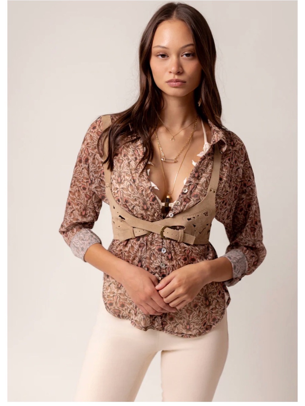 Joyfolie Agnes Blouse in Vine Floral - Picture 2 of 13